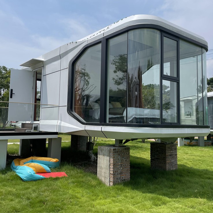 Capsule House Model E5