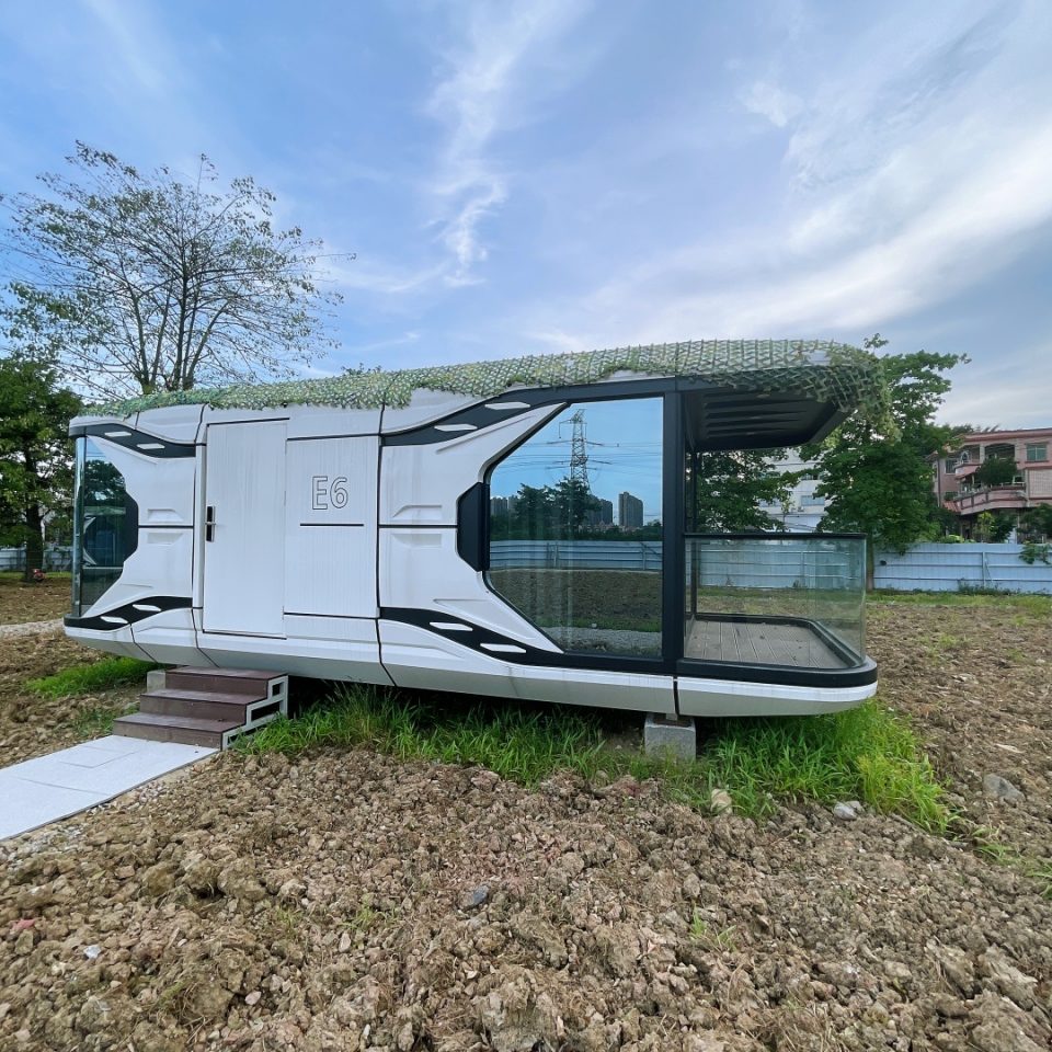 Capsule House Model E6
